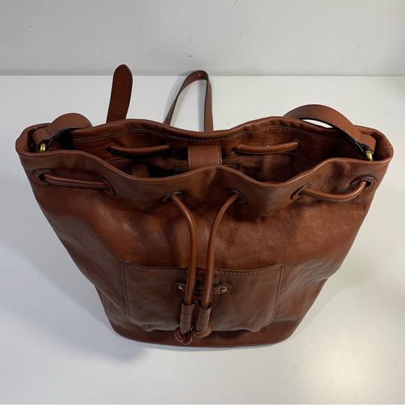 FRYE Olivia Bucket Drawstring Crossbody Bag Purse Cognac Dark Brown Leather - Picture 5 of 16